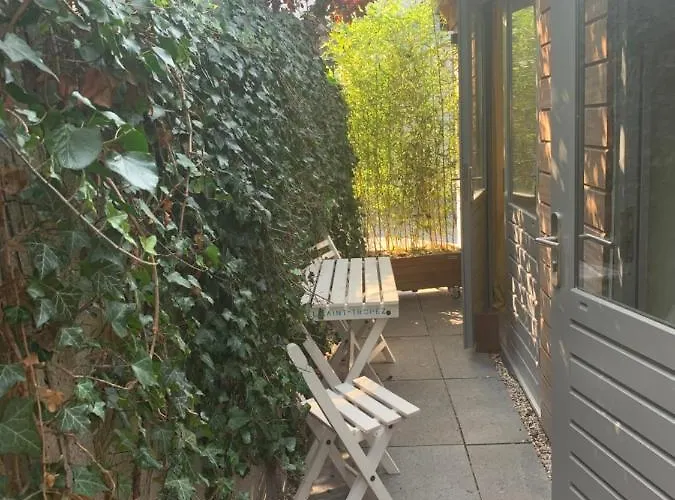 Tinyhouse Scheveningen beach FREE gated parking